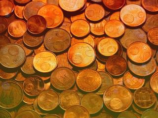 高通第四代汽车座舱芯片骁龙8295公布：5nm制程、可带11块屏，性能较